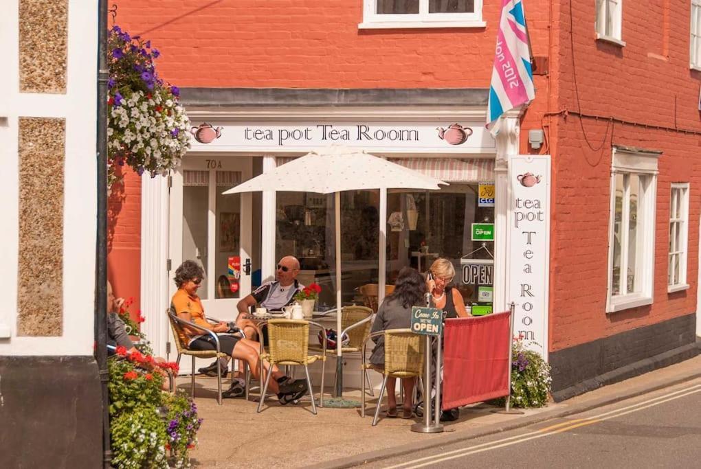 Wren Cottage, A Very Cosy Historic Coastal Cottage In A Pretty Little Village Wickham Market エクステリア 写真