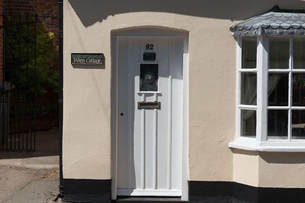 Wren Cottage, A Very Cosy Historic Coastal Cottage In A Pretty Little Village Wickham Market エクステリア 写真