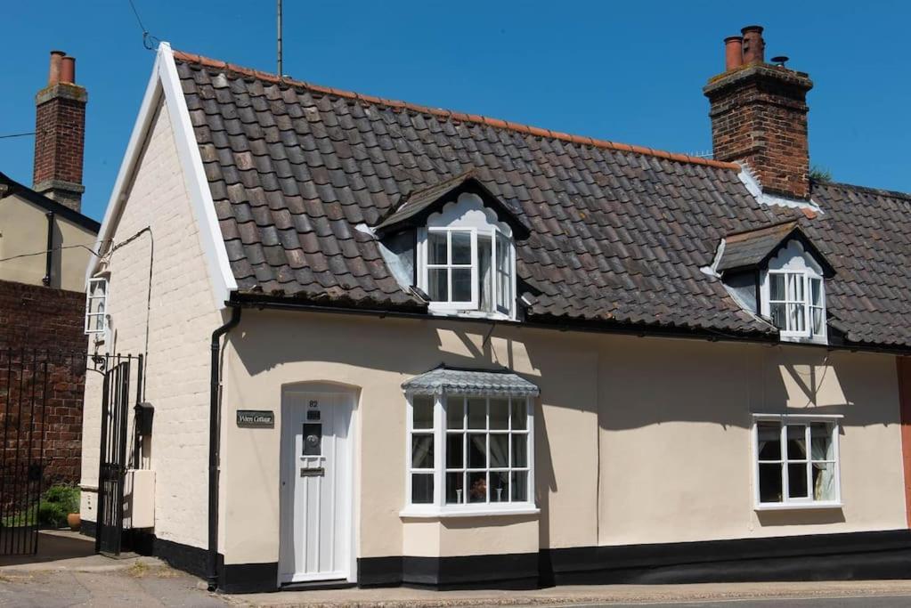 Wren Cottage, A Very Cosy Historic Coastal Cottage In A Pretty Little Village Wickham Market エクステリア 写真